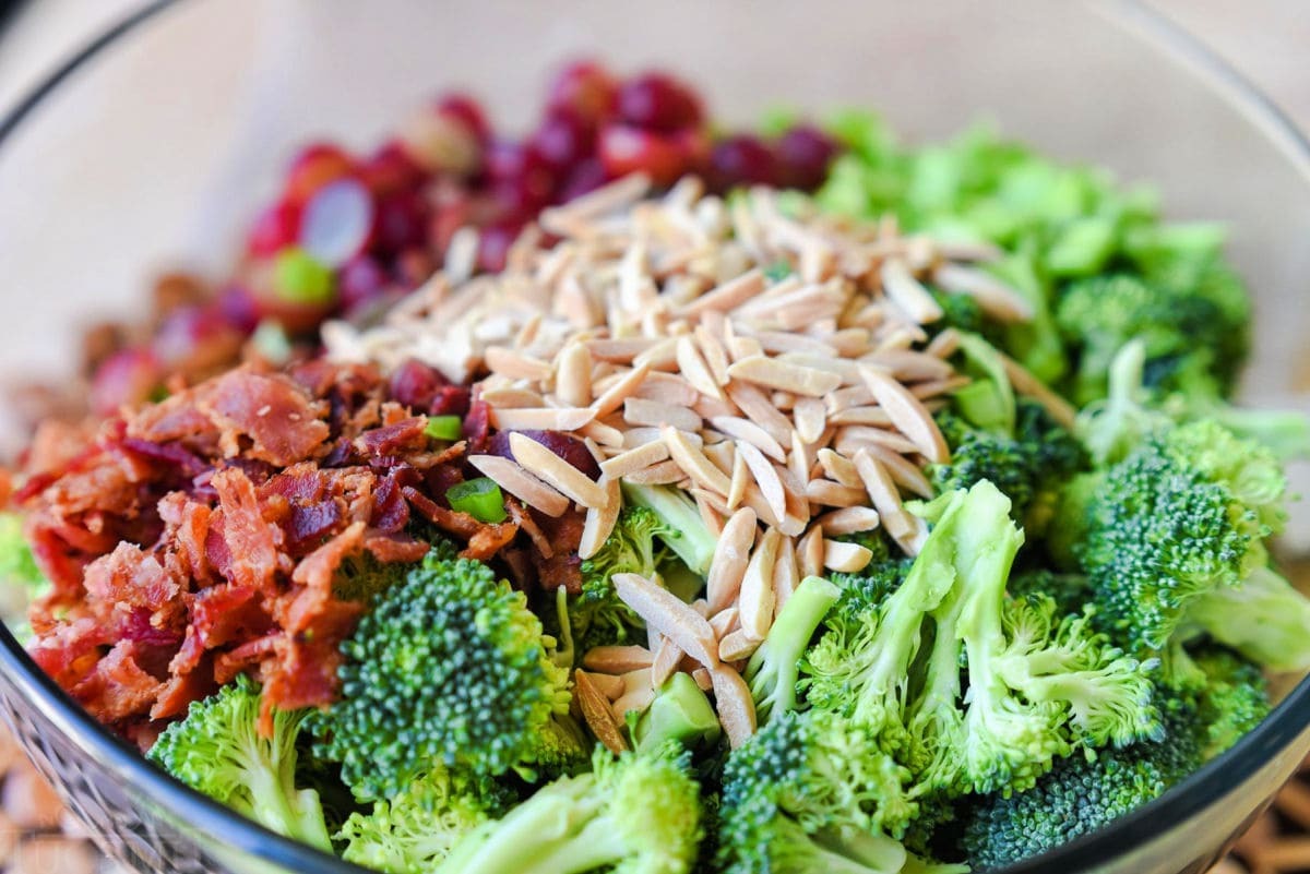 broccoli-salad-with-grapes-bacon-and-sunflower-seeds-recipe